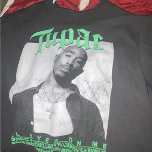 vintage looking tupac shirt